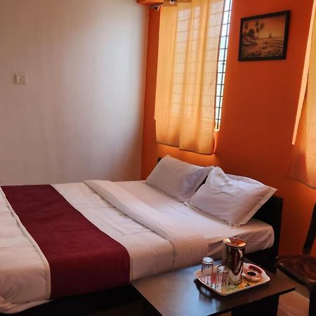 Varaha Residency Hotel Мисор Екстериор снимка